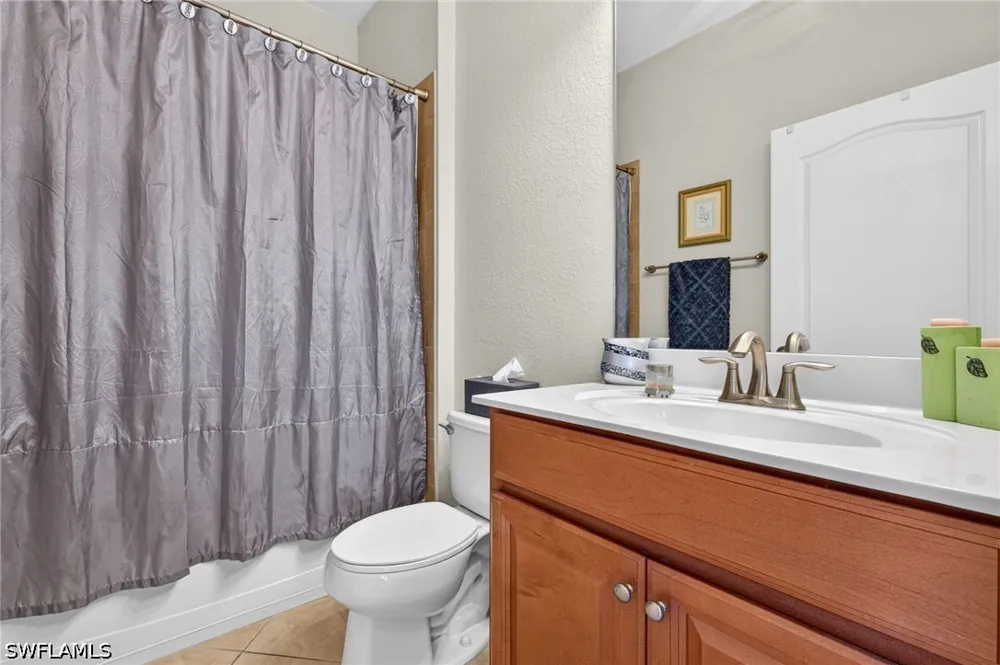 Via Piazza Loop Fort Myers, FL 33905
