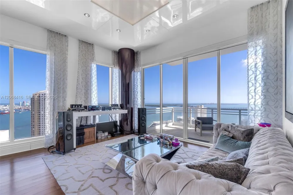 900 Brickell Key Blvd #2904 Miami, FL 33131