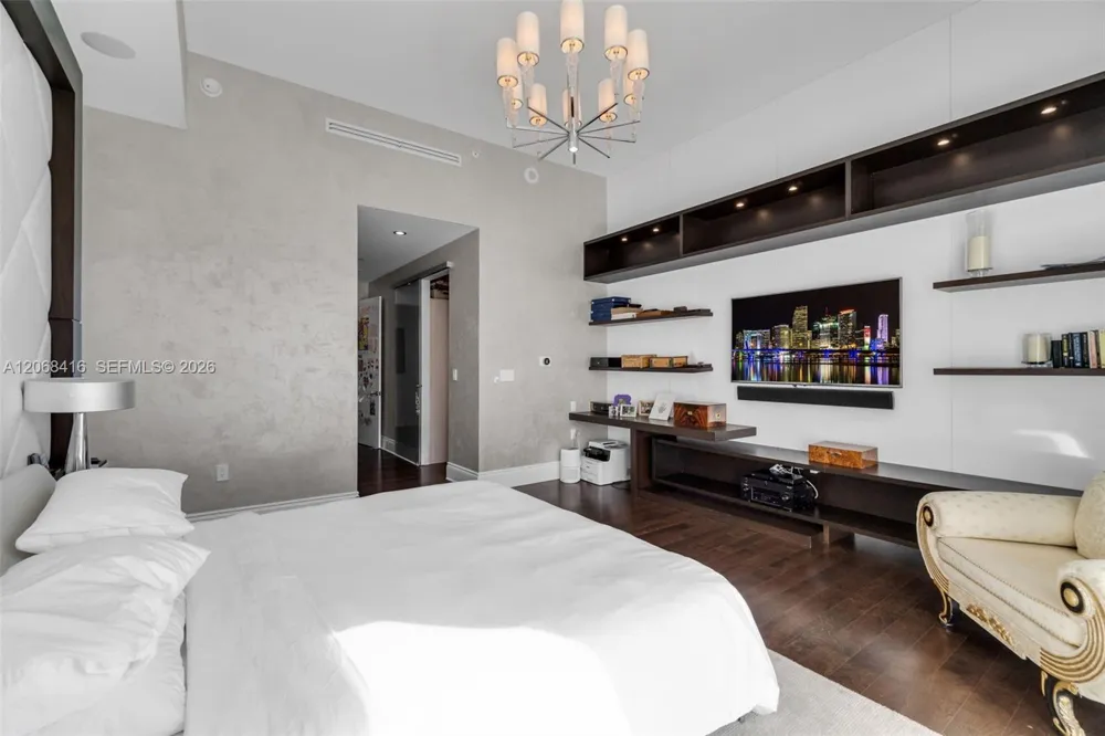 900 Brickell Key Blvd #2904 Miami, FL 33131