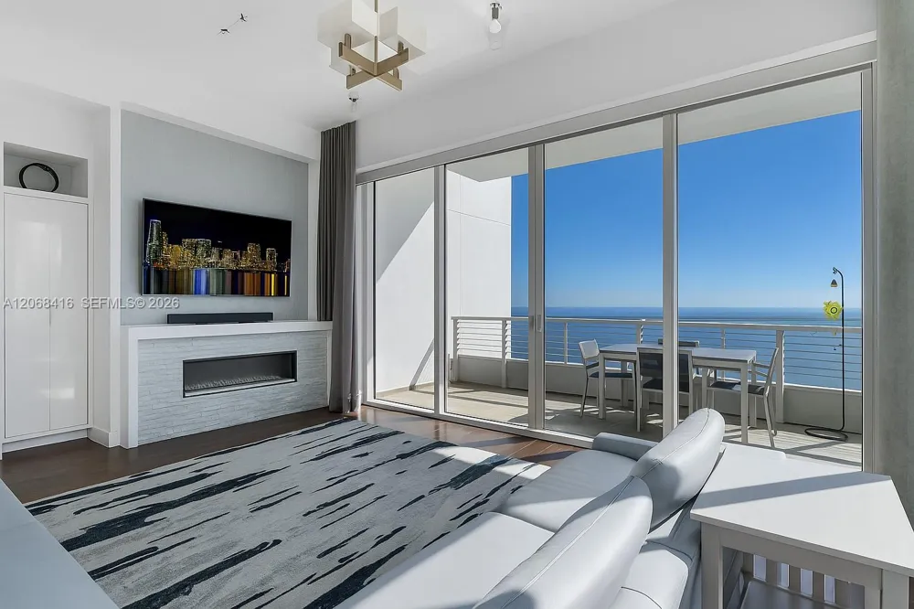 900 Brickell Key Blvd #2904 Miami, FL 33131