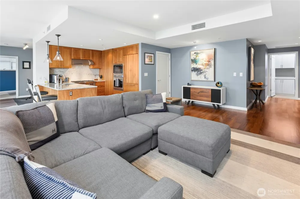 10700 NE 4th St #434 Bellevue, WA 98004