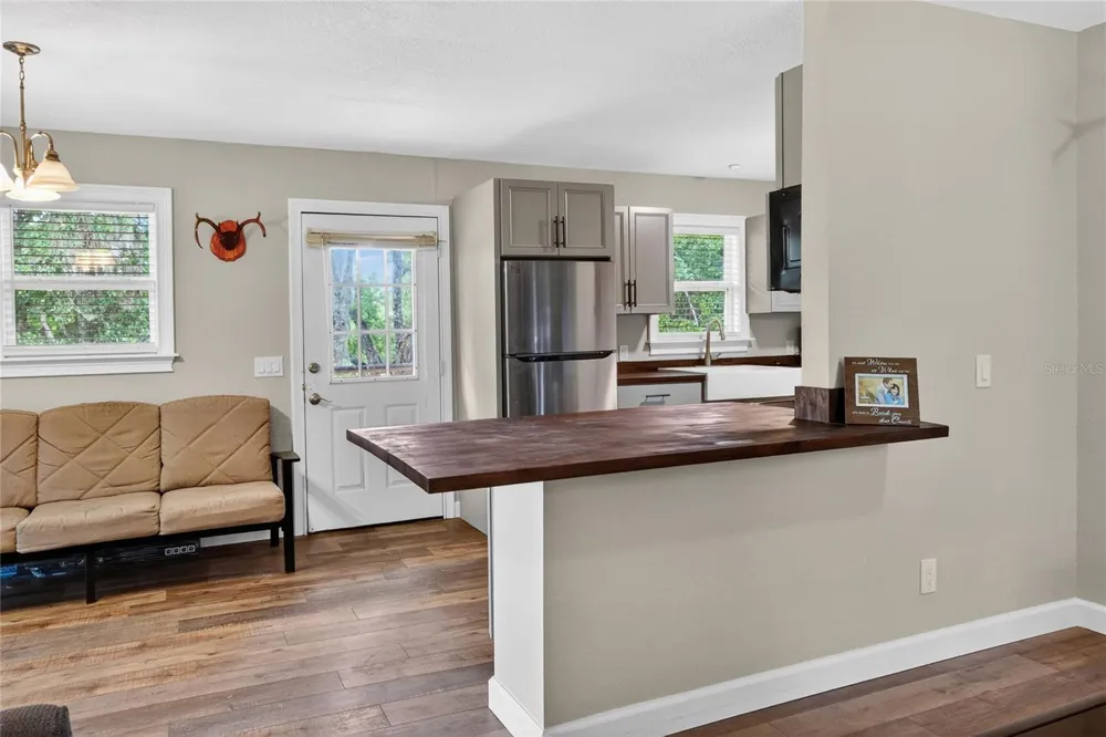 1885 PFUNDSTEIN ROAD Lake Wales, FL 33898