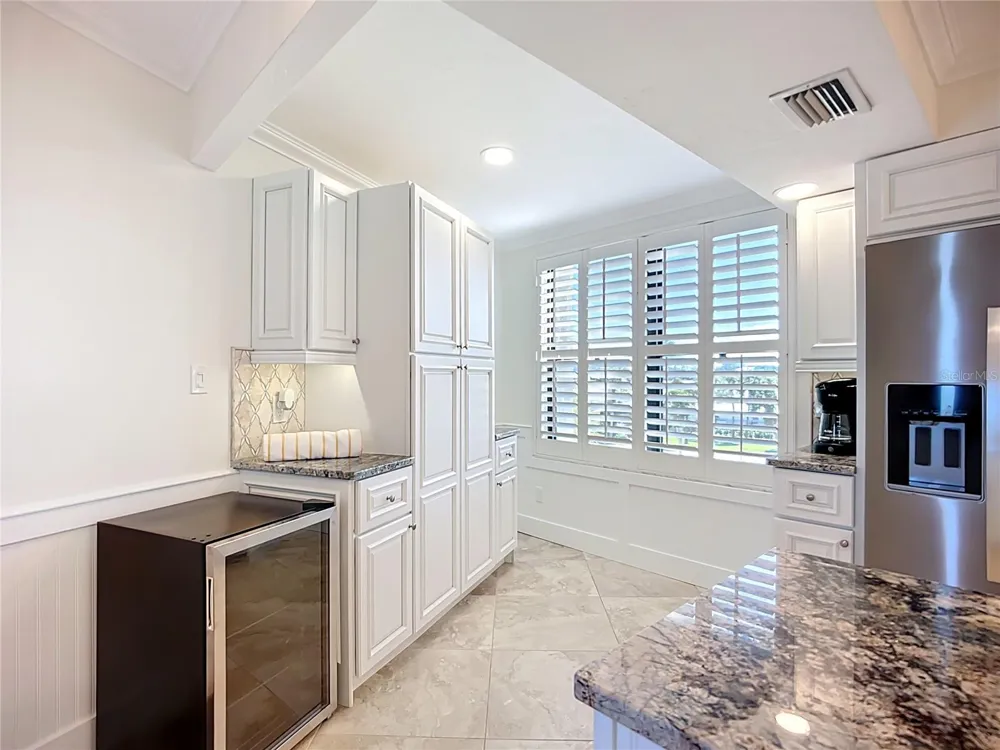 5770 MIDNIGHT PASS ROAD #301 Sarasota, FL 34242
