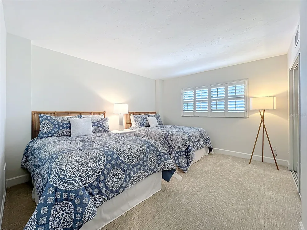 5770 MIDNIGHT PASS ROAD #301 Sarasota, FL 34242