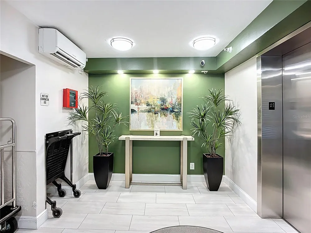 5770 MIDNIGHT PASS ROAD #301 Sarasota, FL 34242