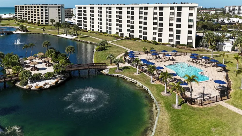 5770 MIDNIGHT PASS ROAD #301 Sarasota, FL 34242
