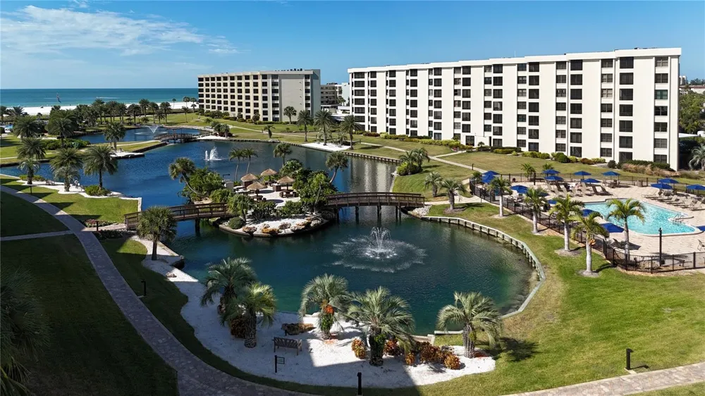 5770 MIDNIGHT PASS ROAD #301 Sarasota, FL 34242