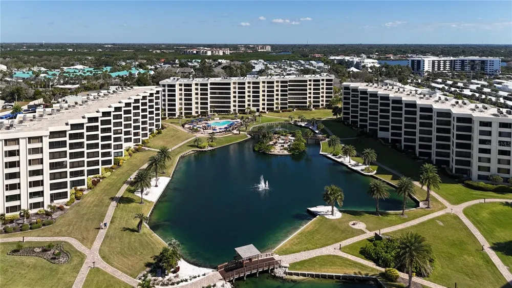 5770 MIDNIGHT PASS ROAD #301 Sarasota, FL 34242