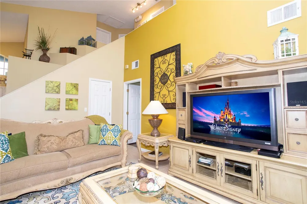8051 WHITE CRANE COURT Kissimmee, FL 34747