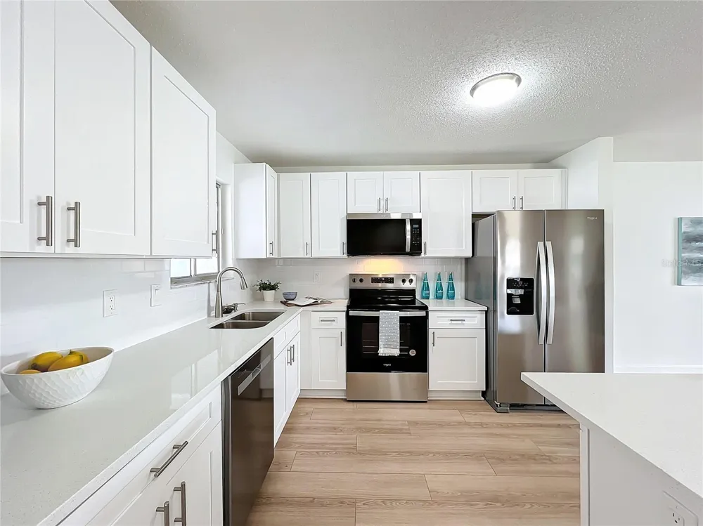 3932 ASHWOOD LANE #42 Sarasota, FL 34232