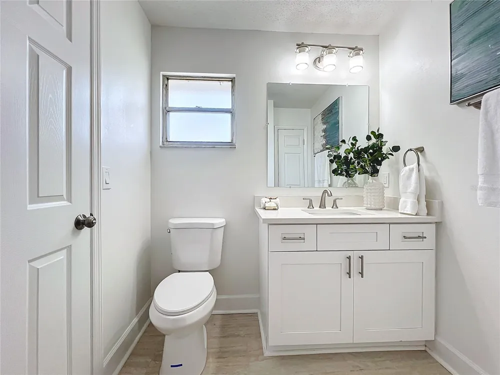 3932 ASHWOOD LANE #42 Sarasota, FL 34232