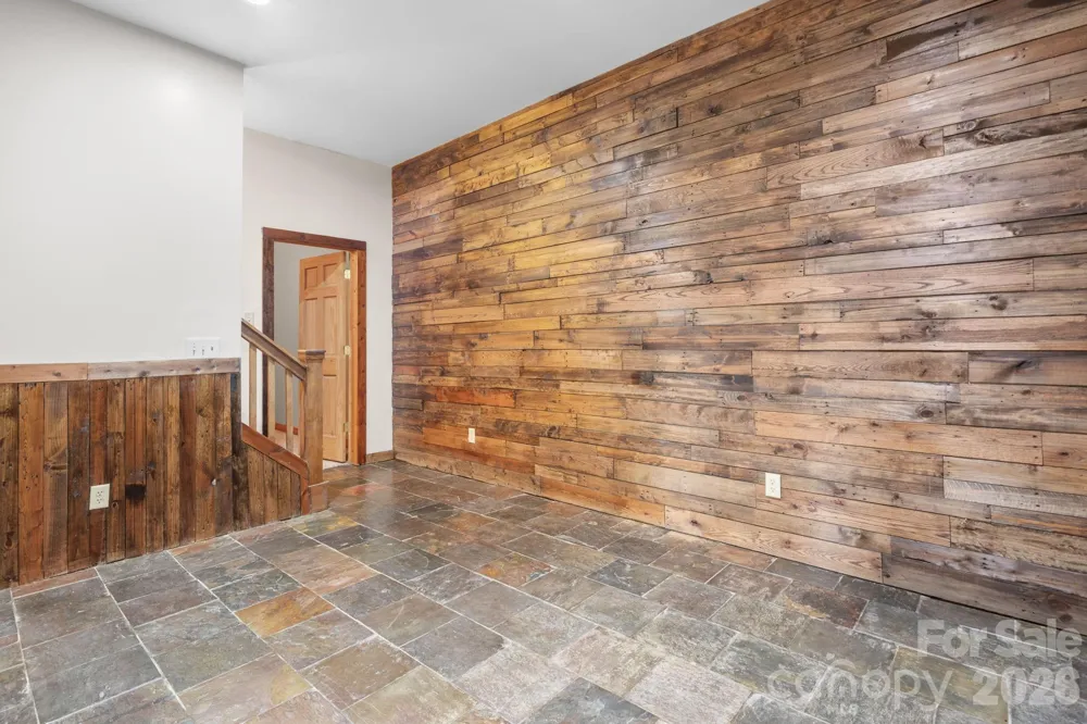 422 Ridge Creek Drive Taylorsville, NC 28681