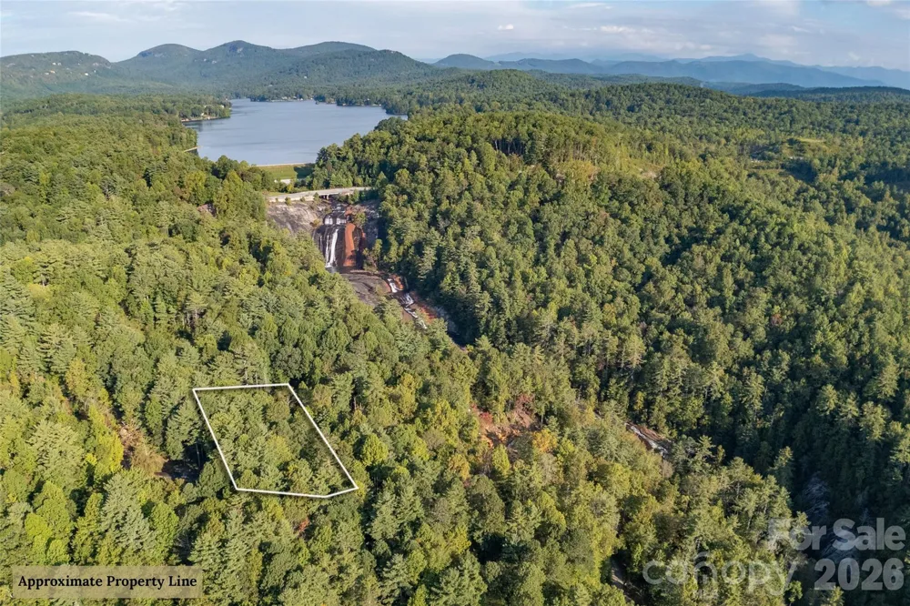 Lot 16 Toxaway Falls Drive Lake Toxaway, NC 28747