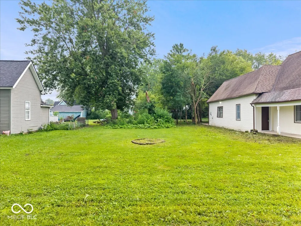 314 Craven Street Sweetser, IN 46987