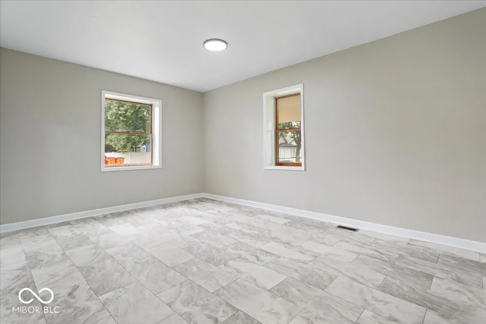 314 Craven Street Sweetser, IN 46987
