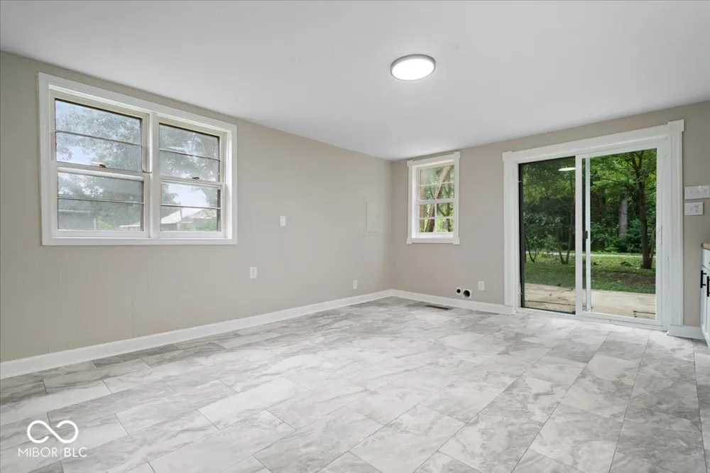 314 Craven Street Sweetser, IN 46987