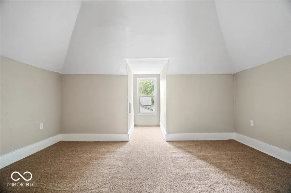 314 Craven Street Sweetser, IN 46987