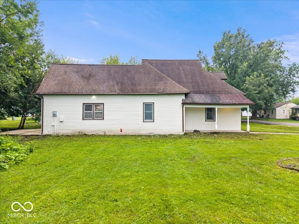314 Craven Street Sweetser, IN 46987