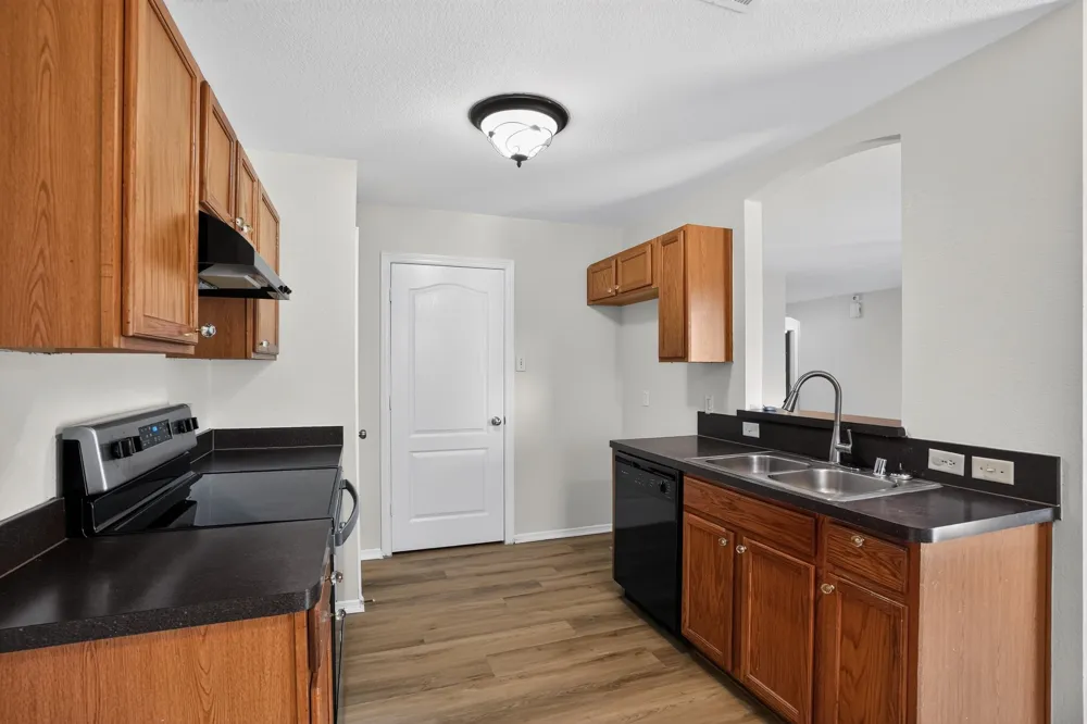 419 Murphy Road Burleson, TX 76028