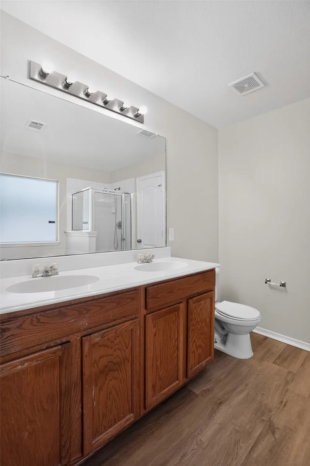 419 Murphy Road Burleson, TX 76028