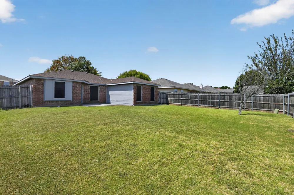 419 Murphy Road Burleson, TX 76028