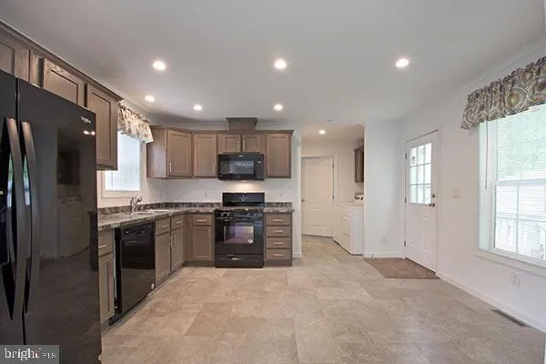16 LOXLEY LANE Hartly, DE 19953