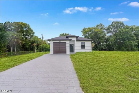LEELAND HEIGHTS BOULEVARD E