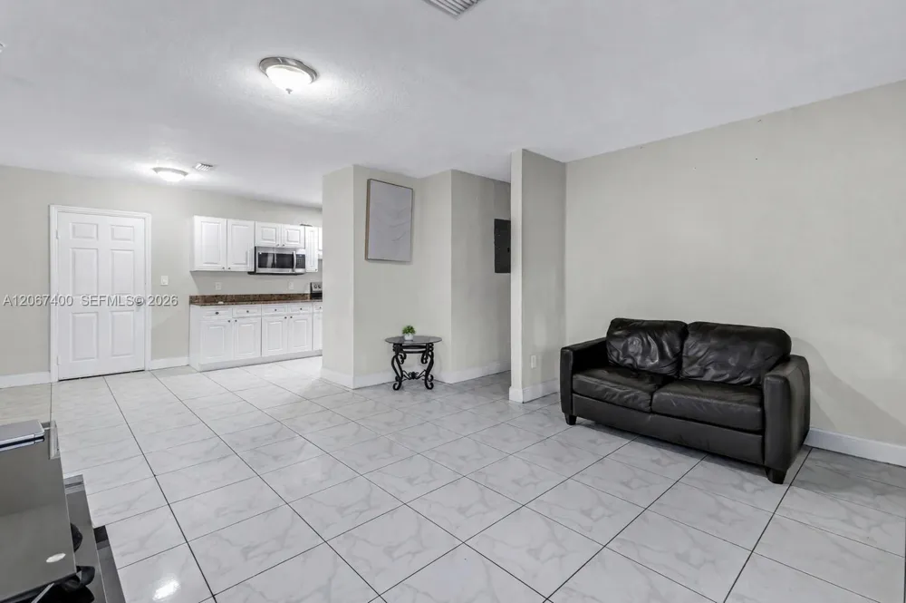 3271 NW 173rd Ter Miami Gardens, FL 33056