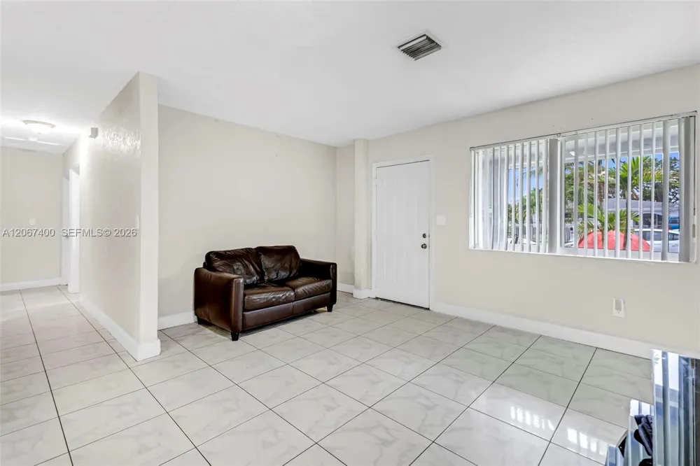 3271 NW 173rd Ter Miami Gardens, FL 33056