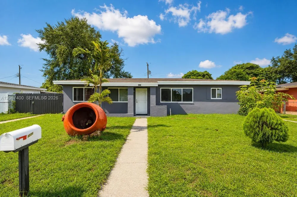 3271 NW 173rd Ter Miami Gardens, FL 33056