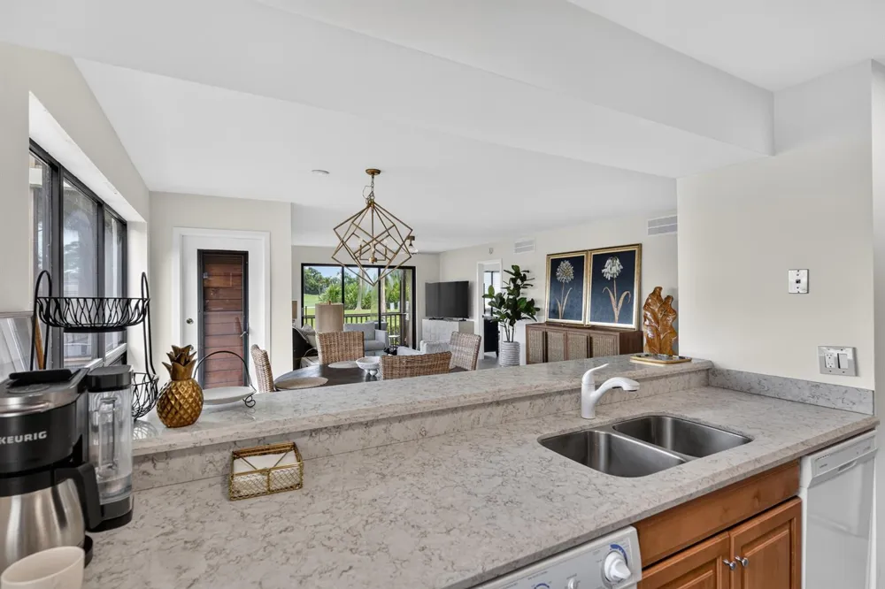 302 Brackenwood Circle Palm Beach Gardens, FL 33418
