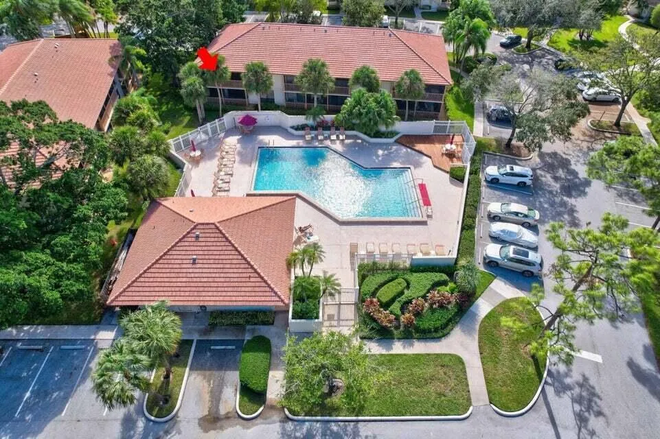 302 Brackenwood Circle Palm Beach Gardens, FL 33418