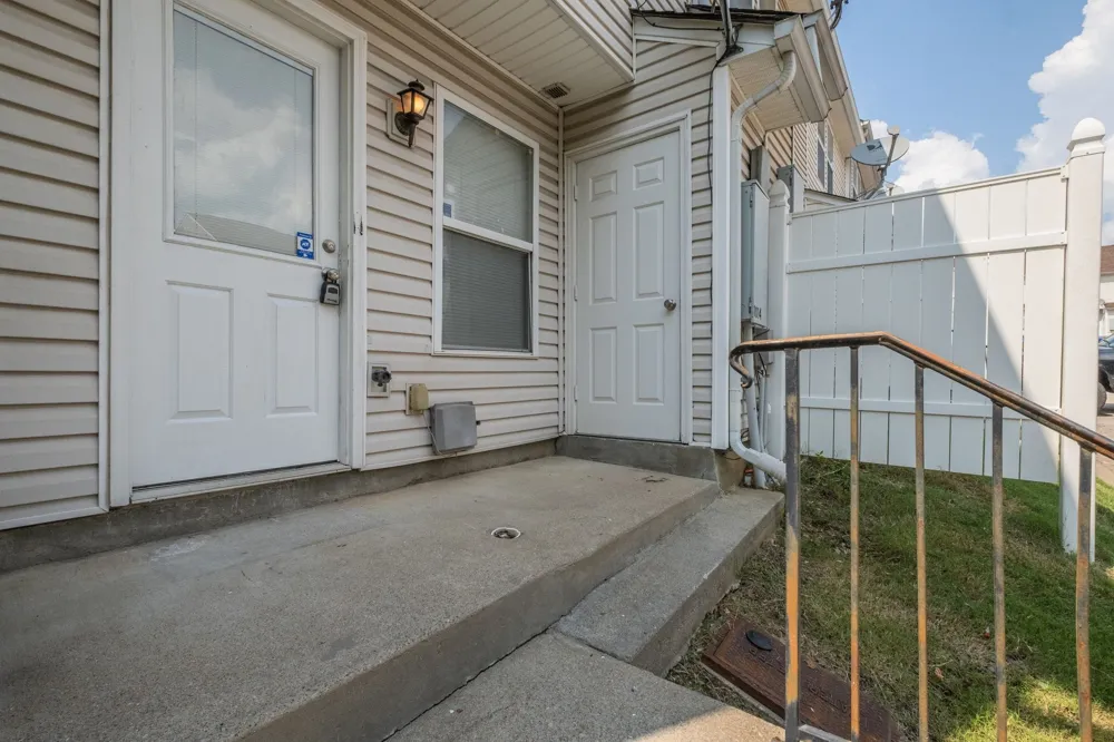 1014 Halifax Ln Antioch, TN 37013