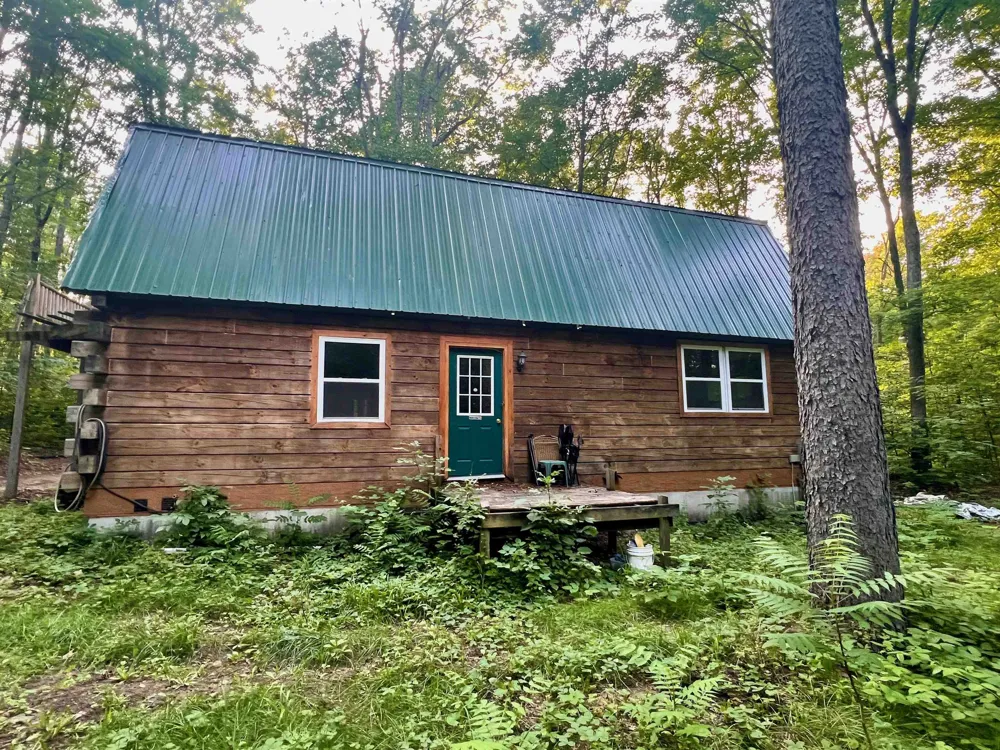 520 E Moorestown Road Norwich Township, MI 49651