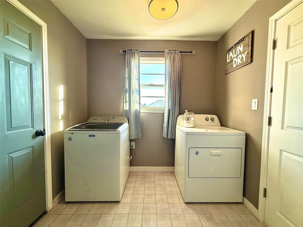 200 Arden Street Bowie, TX 76230