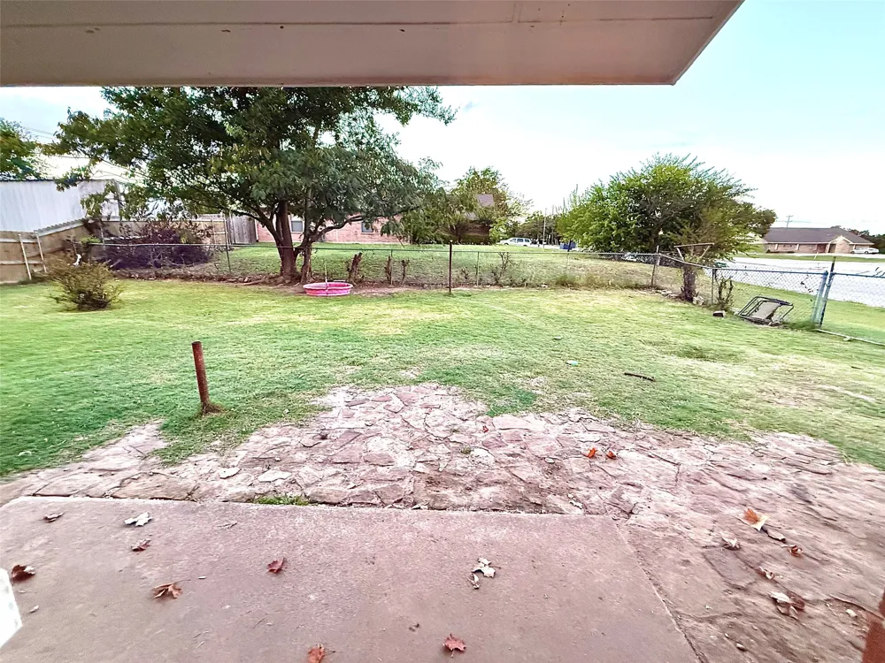 200 Arden Street Bowie, TX 76230