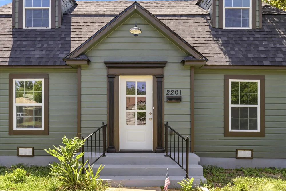 2201 Vincent Street Brownwood, TX 76801