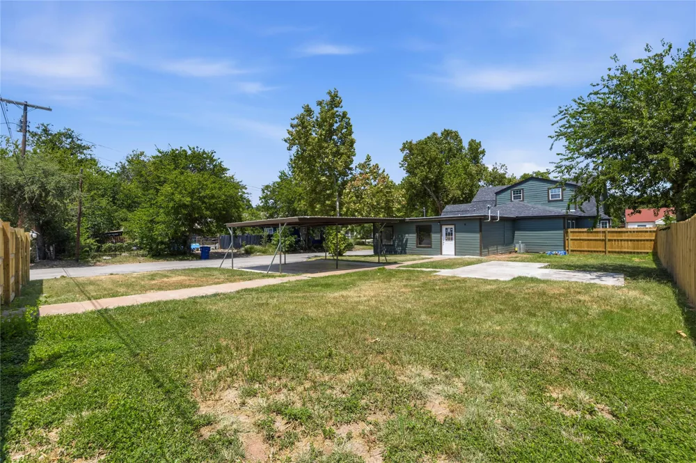 2201 Vincent Street Brownwood, TX 76801