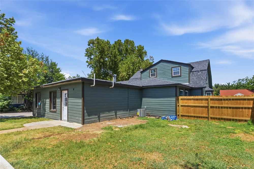 2201 Vincent Street Brownwood, TX 76801