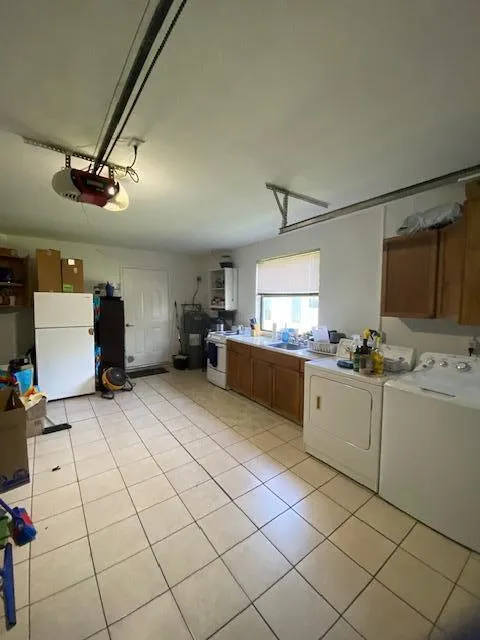 1701 WOODBRIDGE LAKES CIRCLE West Palm Beach, FL 33406