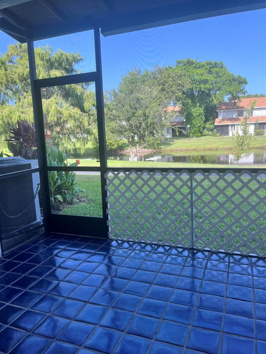 1701 WOODBRIDGE LAKES CIRCLE West Palm Beach, FL 33406