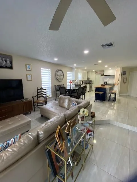 1701 WOODBRIDGE LAKES CIRCLE West Palm Beach, FL 33406