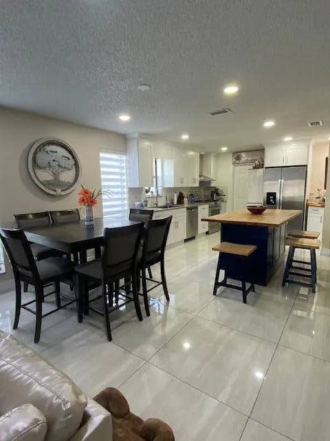 1701 WOODBRIDGE LAKES CIRCLE West Palm Beach, FL 33406