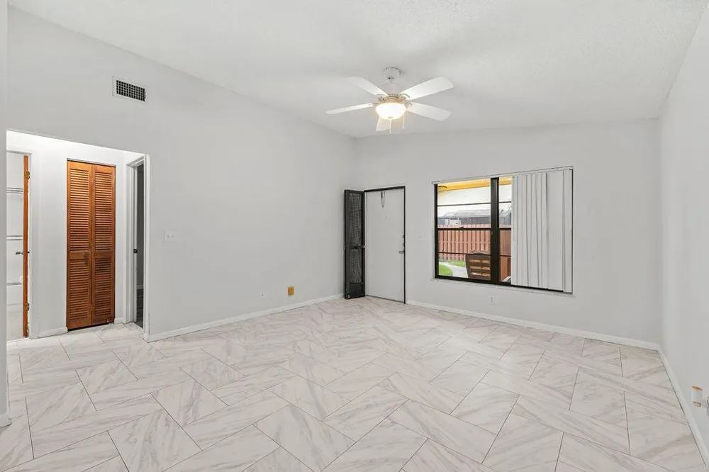 8019 SE Villa Circle Hobe Sound, FL 33455