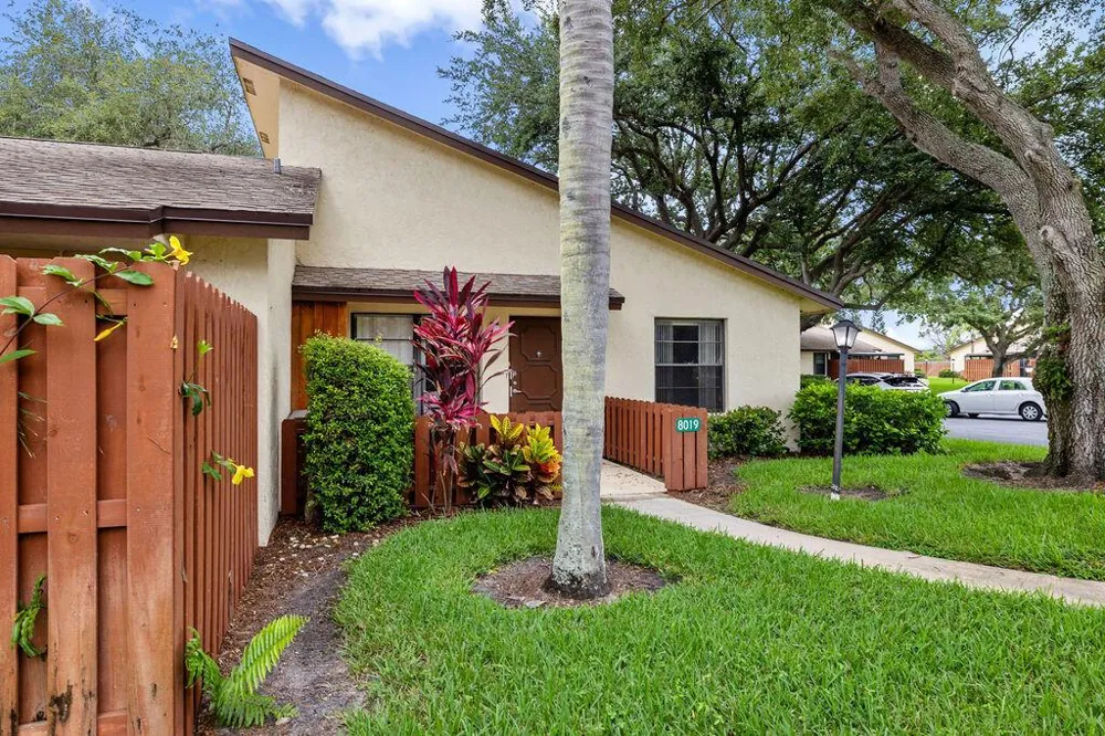 8019 SE Villa Circle Hobe Sound, FL 33455