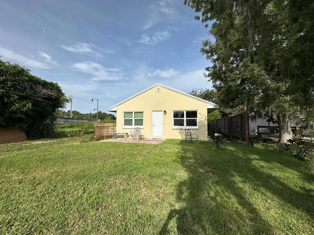 1764 W MIDWAY Fort Pierce, FL 34981