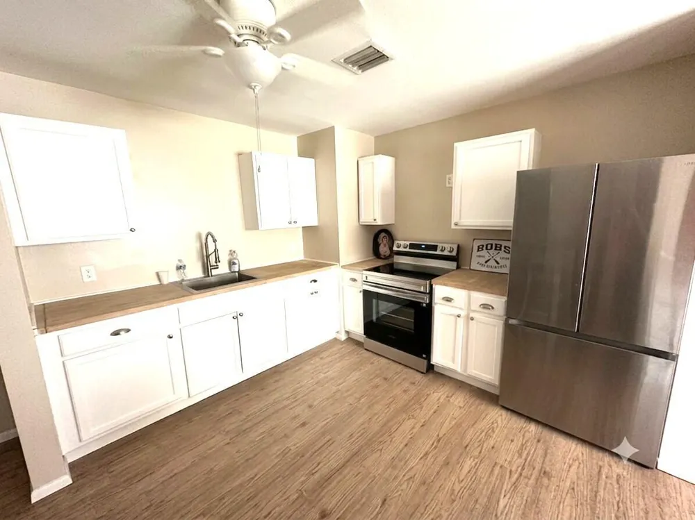 1764 W MIDWAY Fort Pierce, FL 34981