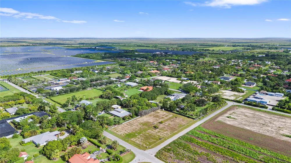 213 SW 240 ST Homestead, FL 33031