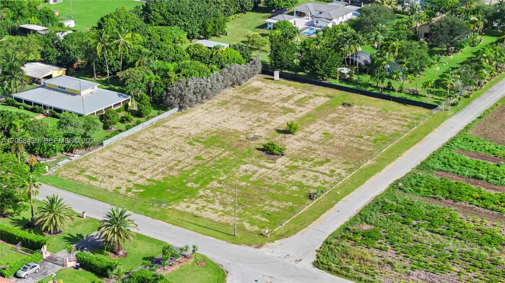 213 SW 240 ST Homestead, FL 33031