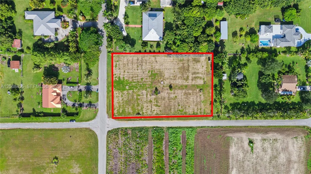 213 SW 240 ST Homestead, FL 33031